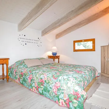 1 Bedroom Lovely In